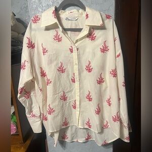 Zara button up shirt with wide arms